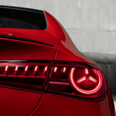 Der neue Mercedes-Benz CLA: großartig, mühelos, intuitiv und flexibelThe all-new Mercedes-Benz CLA: gorgeous, effortless, intuitive, and flexible.