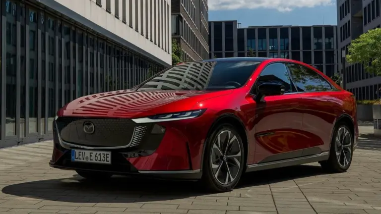 A Volkswagentől és a Nissantól csábítja át a vásárlókat az új, kínai Mazda 6e