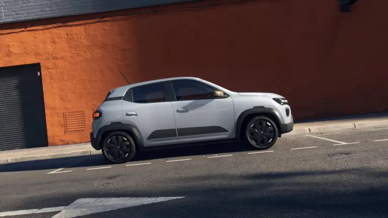 Váratlan fordulat: mégis tovább forgalmazza a Dacia ezt a típust!