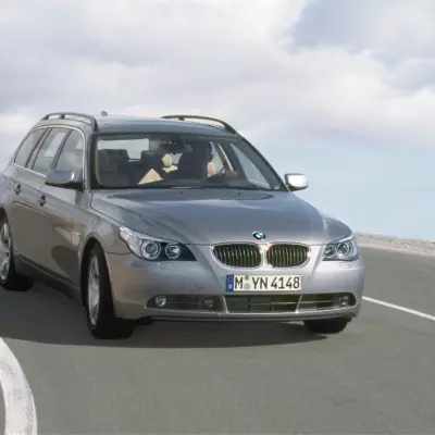 P90537408_lowRes_the-bmw-5-series-tou
