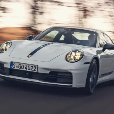 Porsche-911_Carrera_T-2025-1280-2377eeed9b4c1b9f18b1fd44a07f869754
