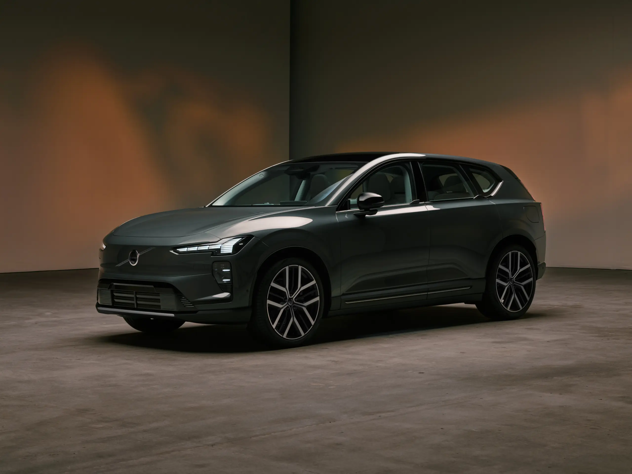 Bemutatkozott a 810 kilométeres hatótávú villany-Volvo! Íme a magyar ára, ennyit kérnek érte itthon!