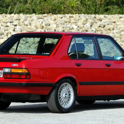 bmw_m5_1985_photos_1