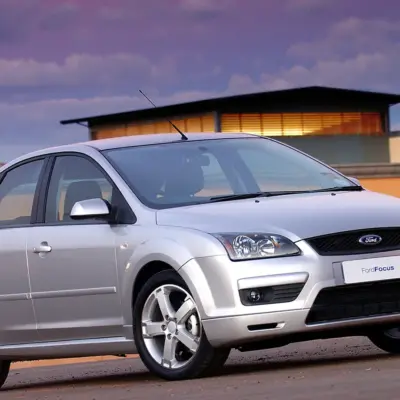 ford_focus_2005_photos_14