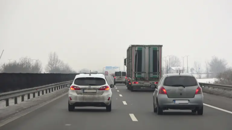 "Én, a sebesség..." - Megéri 110 km/órával autópályázni?