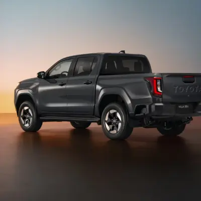 2025toyotahiluxbevhero4-scaled