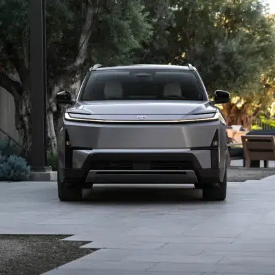 2027_Toyota_Highlander_Limited_Spellbound2Tone_007