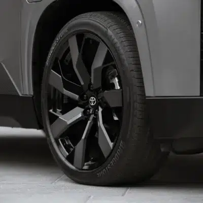 2027_Toyota_Highlander_Limited_Spellbound2Tone_014