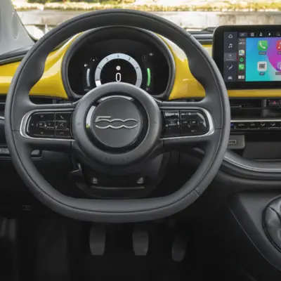 Fiat500Hybrid_Interiors-scaled (1)