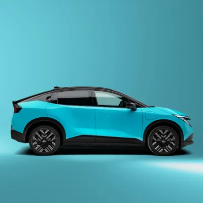 NISSAN_LEAF_PROFILE_hi