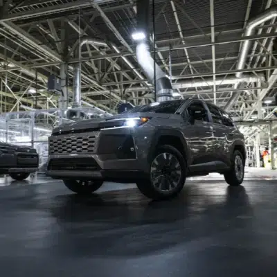 TMMC RAV4 Production_SCA4093