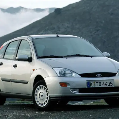 ford_focus_ghia_5-door18