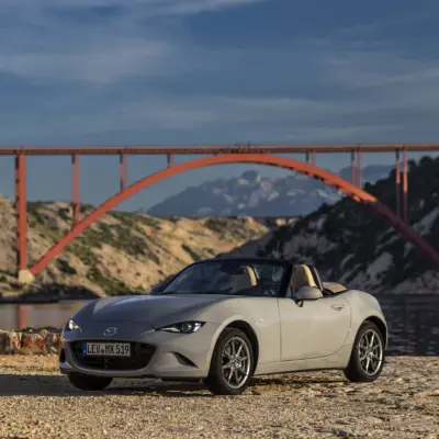 mazda_mx-5_35th_anniversary_2024_mazda_mx-5_ag_still_03