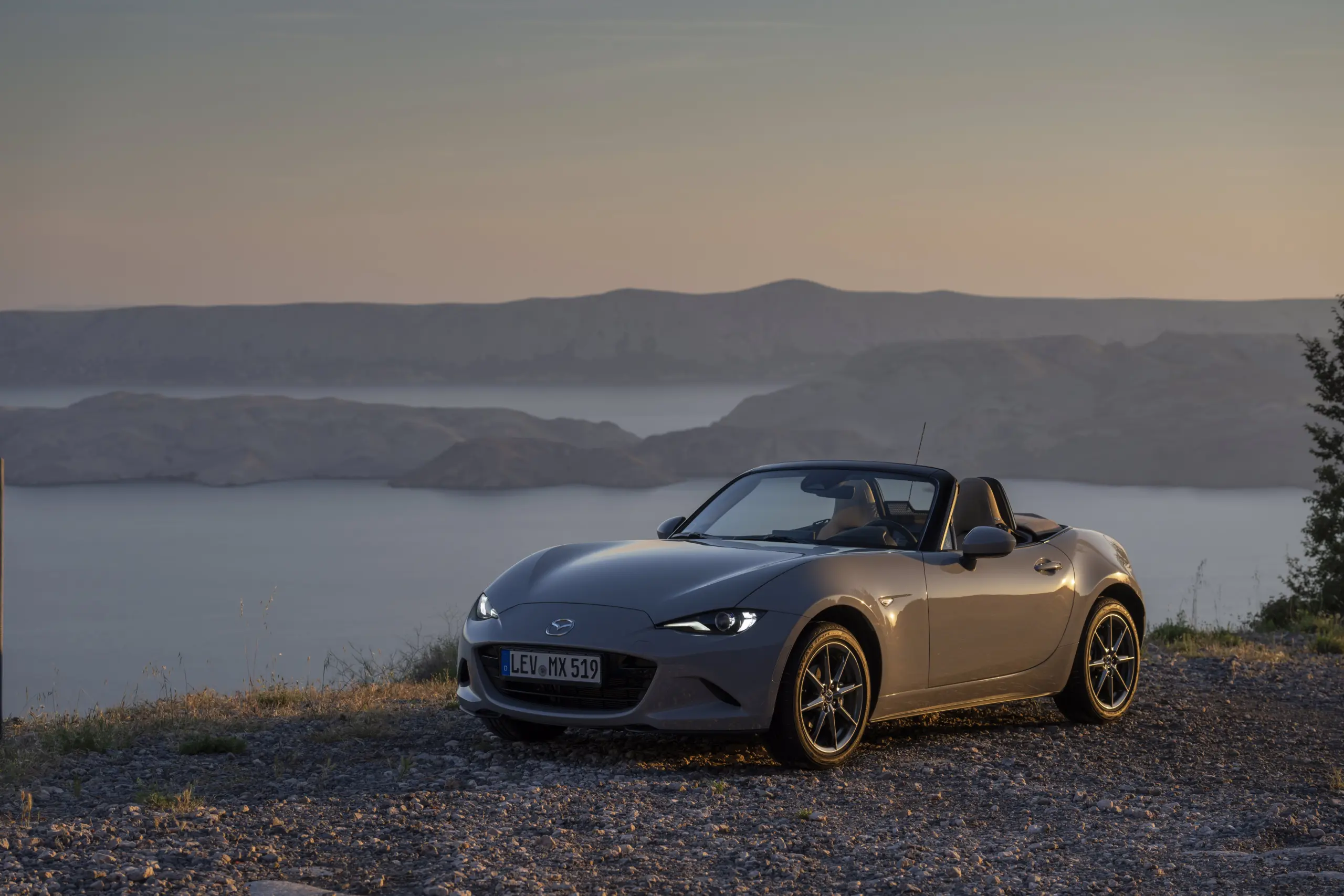 Hibridként térhet vissza a Mazda MX-5?