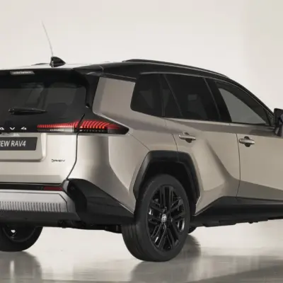 2026_ALL-NEW-RAV4_static_006-scaled