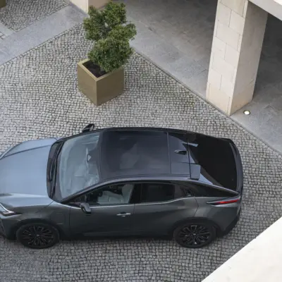 2026_toyotachr_mineral_static_015