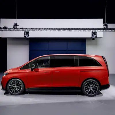 Neudefinition von Raum für eine neue Ära: der neue elektrische Mercedes-Benz VLERedefining space in a new era: the all-new electric Mercedes-Benz VLE