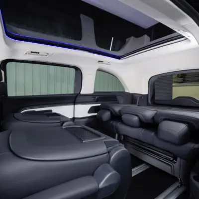 Neudefinition von Raum für eine neue Ära: der neue elektrische Mercedes-Benz VLERedefining space in a new era: the all-new electric Mercedes-Benz VLE
