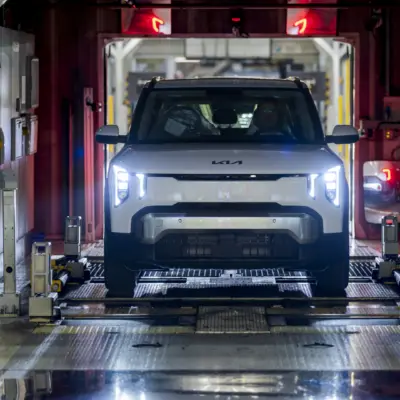 31088-kia-ev2-zilina-start-of-production-assembly-014jpgdigital-1920-x-1080