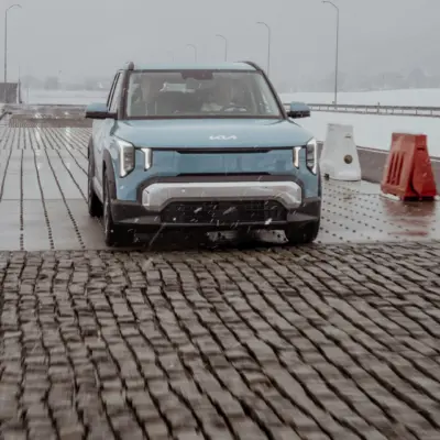 31098-kia-ev2-zilina-start-of-production-testtrack-002jpgdigital-1920-x-1080