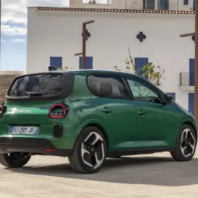 Renault-Twingo-E-Tech-electric-Techno-Absolute-Green-15