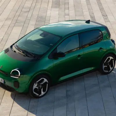 Renault-Twingo-E-Tech-electric-Techno-Absolute-Green-17