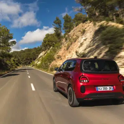 Renault-Twingo-E-Tech-electric-Techno-Absolute-Red-3