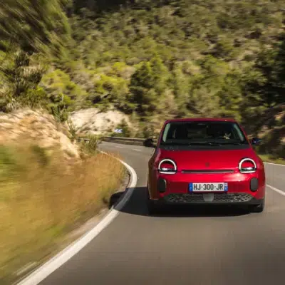 Renault-Twingo-E-Tech-electric-Techno-Absolute-Red-4