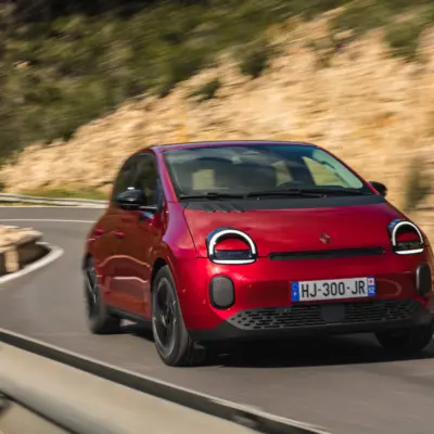 Renault-Twingo-E-Tech-electric-Techno-Absolute-Red-5