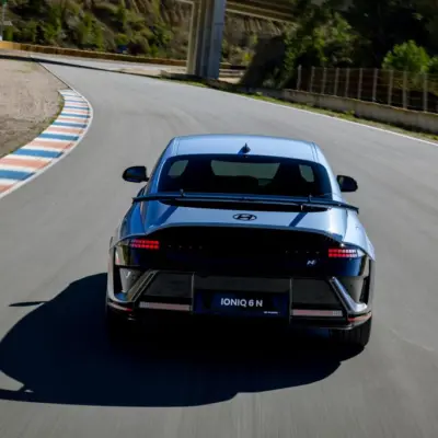 hyundai-ioniq-6-n-driving-experience-track-341_wid_1024_bfc_off