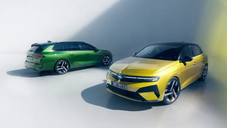 Megérkeztek az árak: ennyibe kerül a frissített Opel Astra