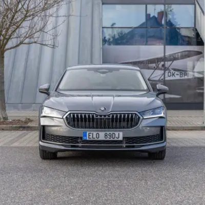 superb_iv_sedan-8_new_a4fb72fc-1920x1280