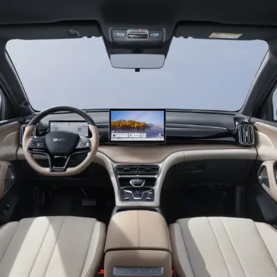 01. LHD_Front Interior_White and BROWN_Download_JPG_5000PX_RGB