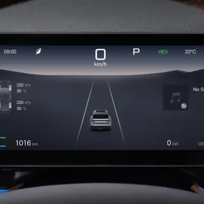 08. LHD_dashboard_download_JPG_5000PX_RGB