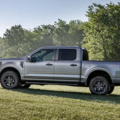 2024 Ford F-150 STX_02
