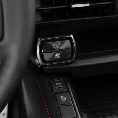 2026_RAV4 HEV_GRS_Emotional Red_interior_030