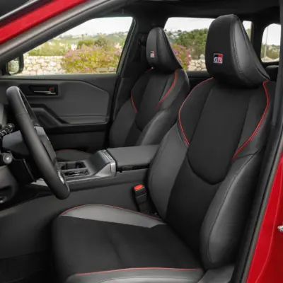 2026_RAV4 HEV_GRS_Emotional Red_interior_036