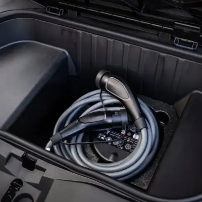 BMW-iX3-2026-1280-6383f6ff88071e286b8c45dcde92f10ca9-1