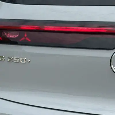 Mercedes_GLB_009