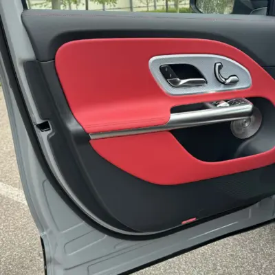 Mercedes_GLB_011