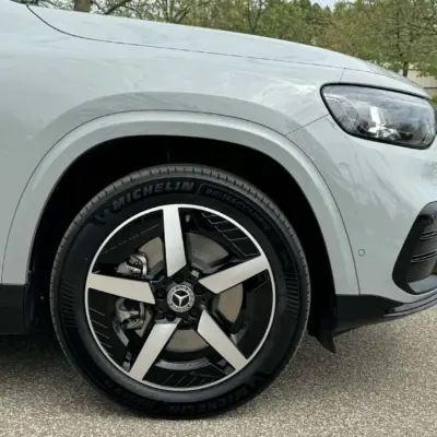 Mercedes_GLB_012