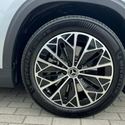 Mercedes_GLB_016