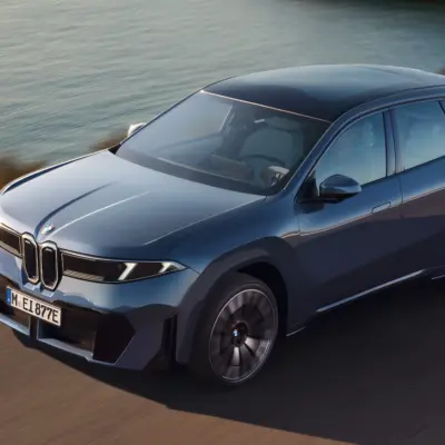 P90615625_highRes_the-new-bmw-ix3-50-x