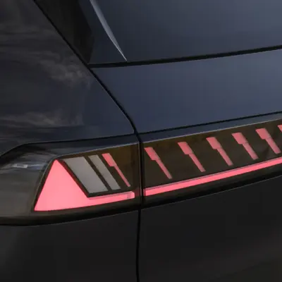 P90626803_highRes_the-new-bmw-ix3-50-x