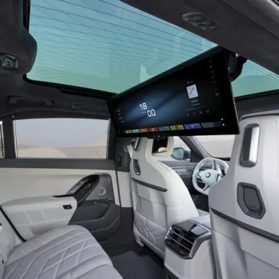 P90636127_highRes_bmw-740-xdrive-04-20