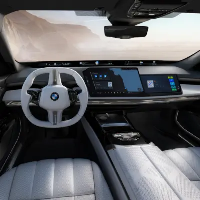 P90638551_highRes_bmw-740-xdrive-04-20